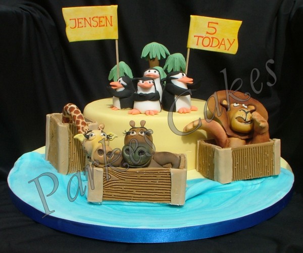 madagascar 2 birthday cake